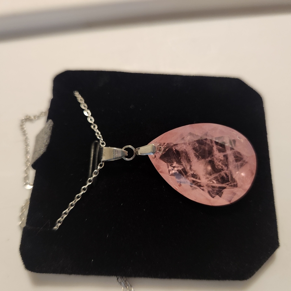 Natural Pink Kunzite Teardrop Pendant Necklace. - Picture 5 of 8